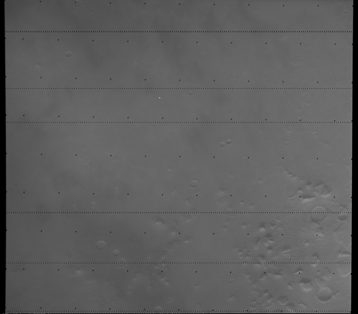 561a25.
